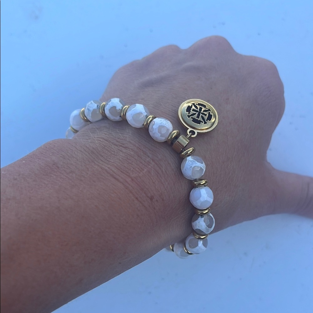 Elegant Gold and White Beaded Bracelet